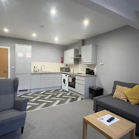 1 Bed Close To Arena Sleeps Up To 4 People F6 *