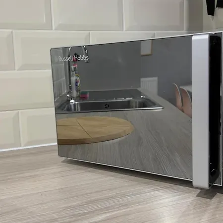 1 Bed Close To Arena Sleeps Up To 4 People F6 * Leeds (West Yorkshire)