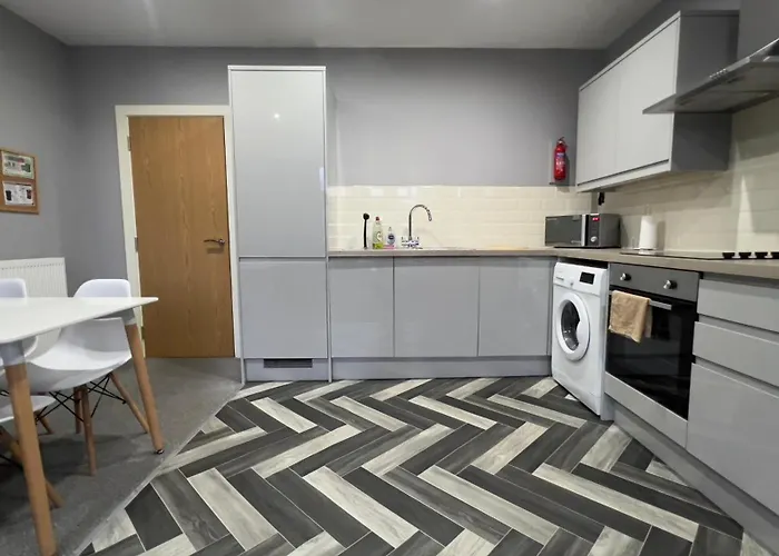 Apartment 1 Bed Close To Arena Sleeps Up To 4 People F6