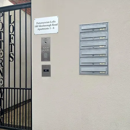 Διαμέρισμα 1 Bed Close To Arena Sleeps Up To 4 People F6 *