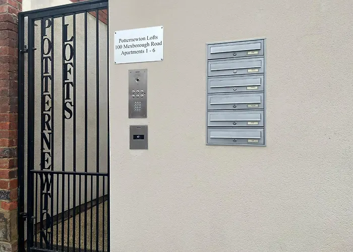 Διαμέρισμα 1 Bed Close To Arena Sleeps Up To 4 People F6 *